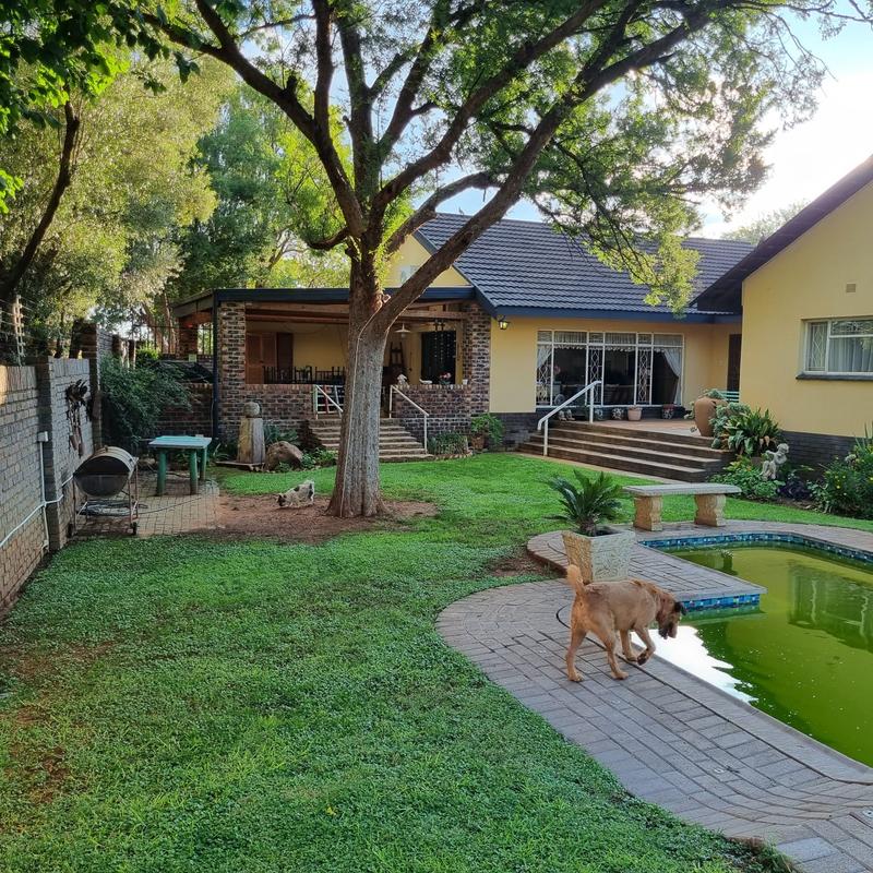 5 Bedroom Property for Sale in Wolmaransstad North West